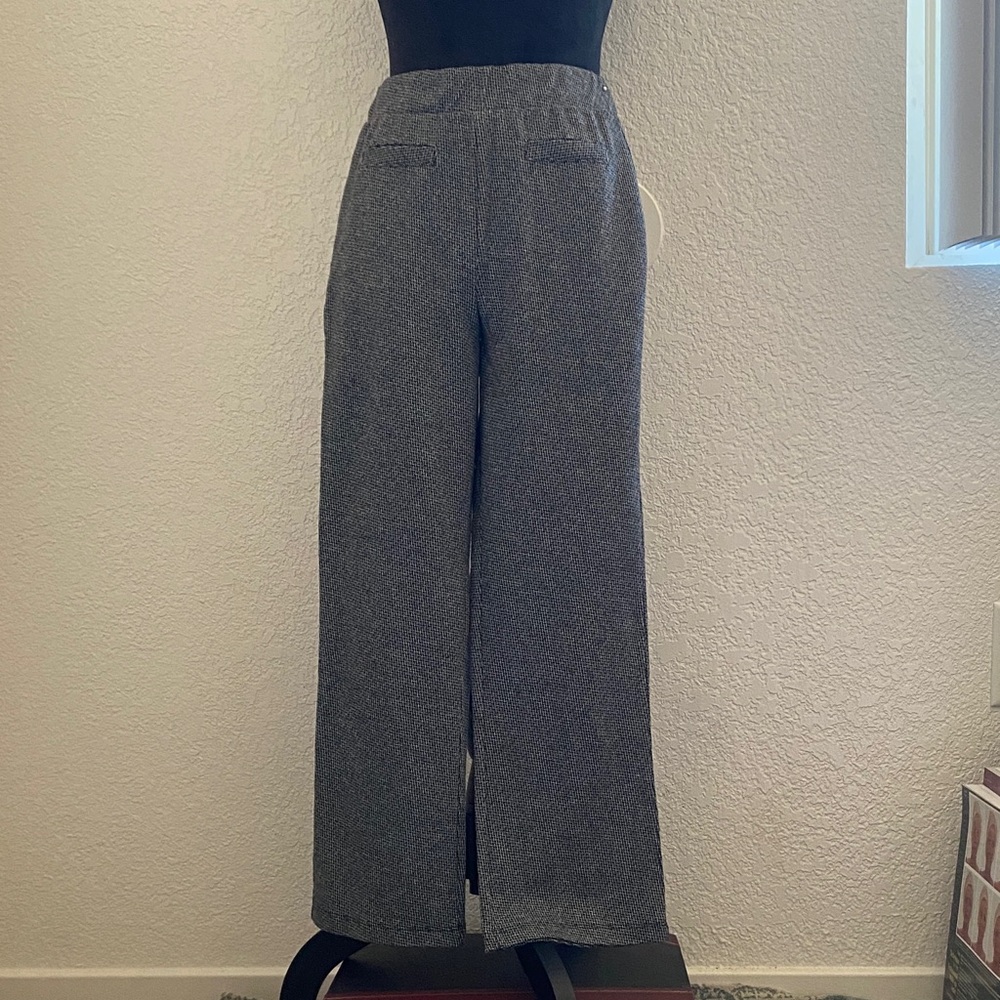 Women's Gray Cropped Pants